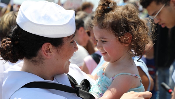 Service member and child reunited